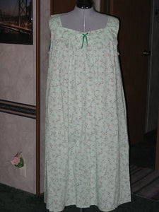 Handmade Green Floral Nightgown, Plus Size XL - Couture Service  - 1